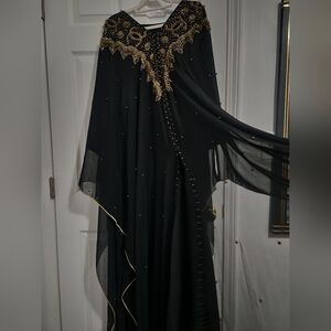 Elegant Black and Gold Women's Kaftan